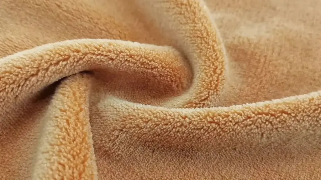 Fleece blir inte noppig: 7 oväntade knep för att bevara plaggen mjuka och varma