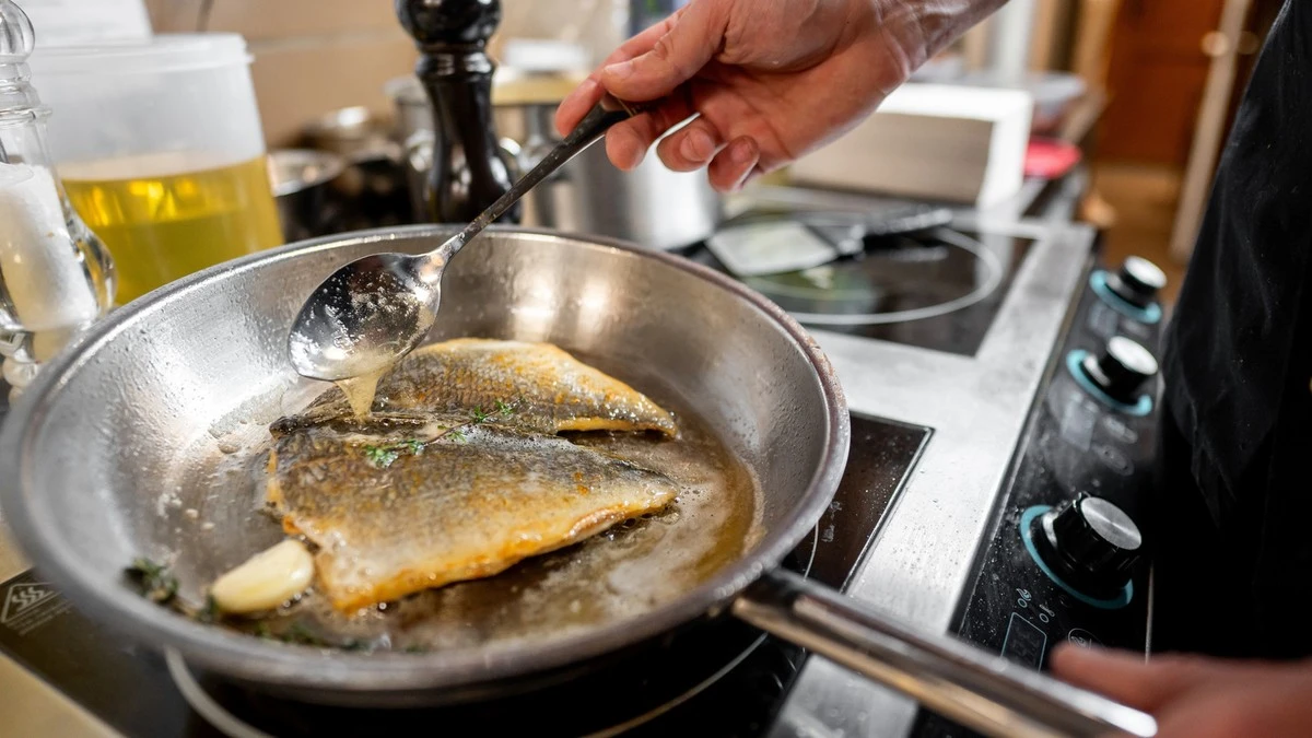 Glöm dålig lukt: Hemligheten som gör att du kan steka fisk utan att hela hemmet stinker - image 1