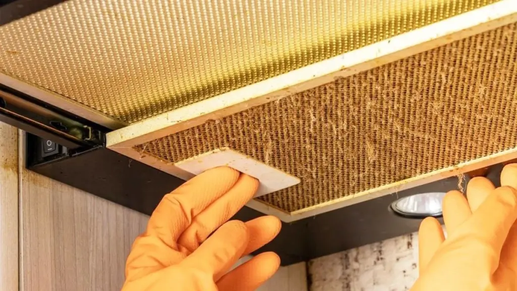 Glöm tråkig skrubbning: Ett enkelt knep får fläktflottet att rinna bort