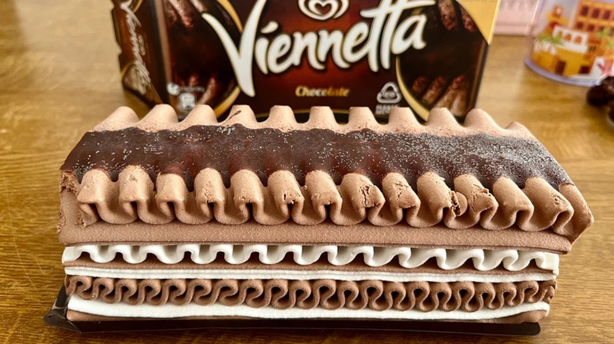 Hemmagjord glassdröm från 90-talet: Återupplev Viennetta med detta enkla recept - image 1
