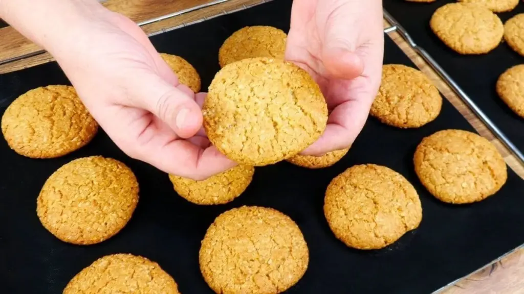 Oatmeal Buns Ready in 15 Minutes: The Simplest Recipe You'll Find