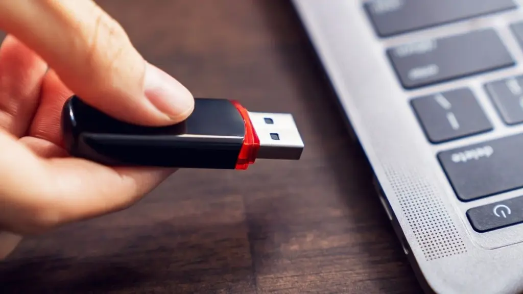 USB-minnen är snart ett minne blott: Upptäck framtidens datalagring